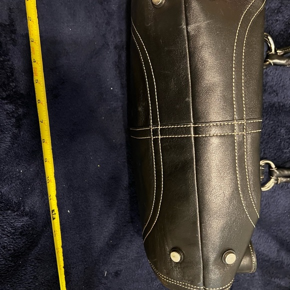 Large black leather Coach tote - Picture 2 of 7